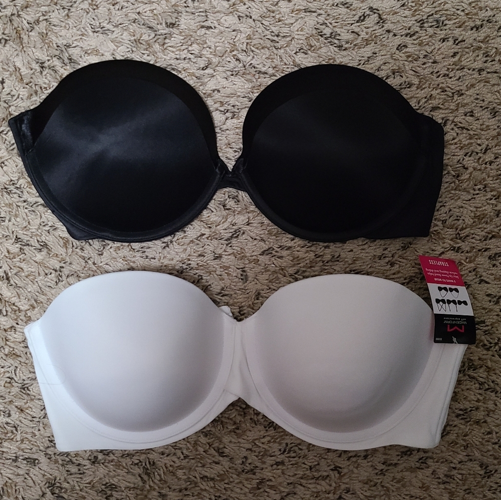 Set of strapless bras